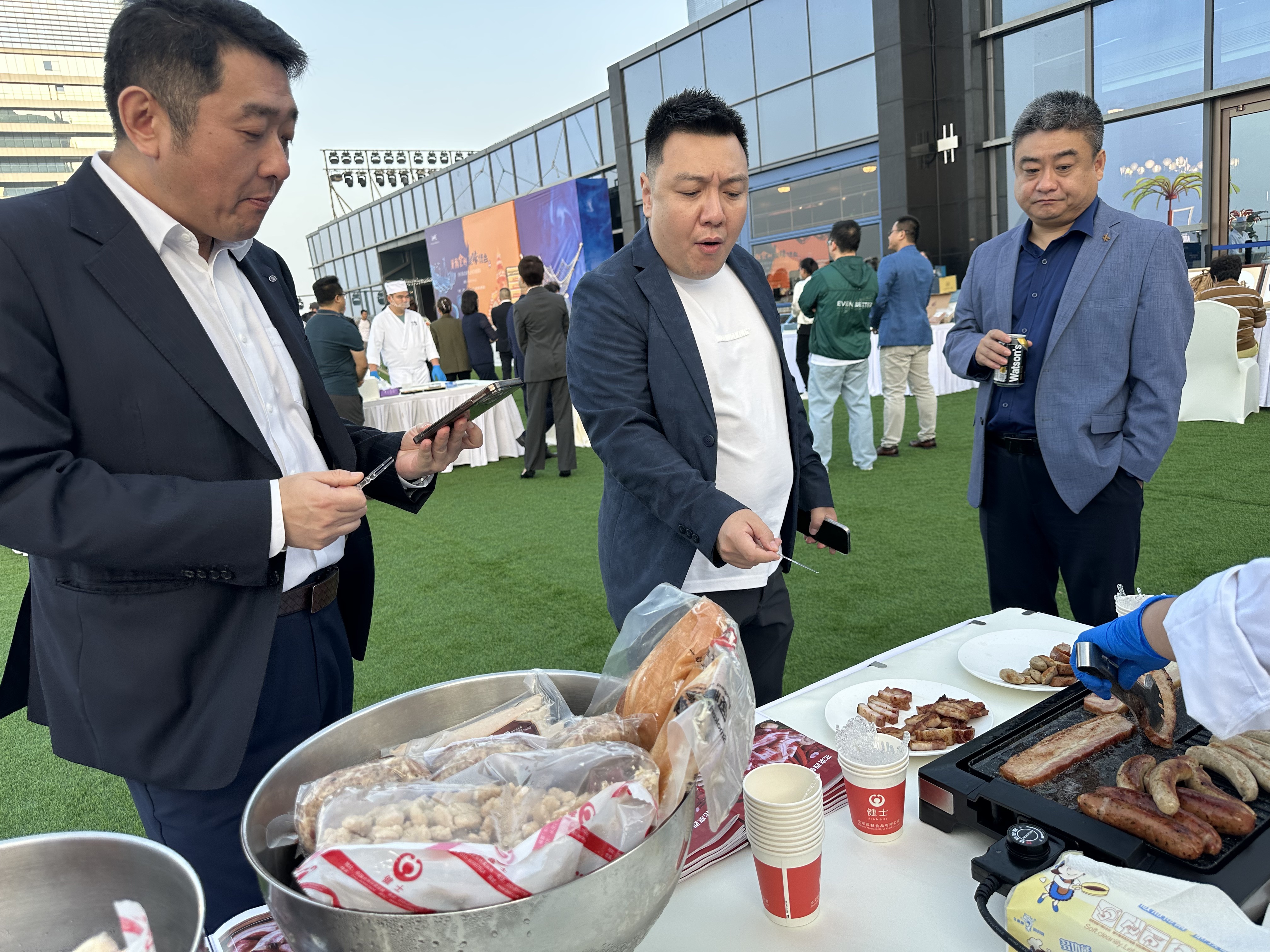 北京西餐美食之旅:從“聚味煙臺”到懷柔豐收節! title=